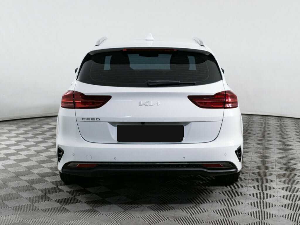 Купить Kia Ceed с пробегом. Фото: #4