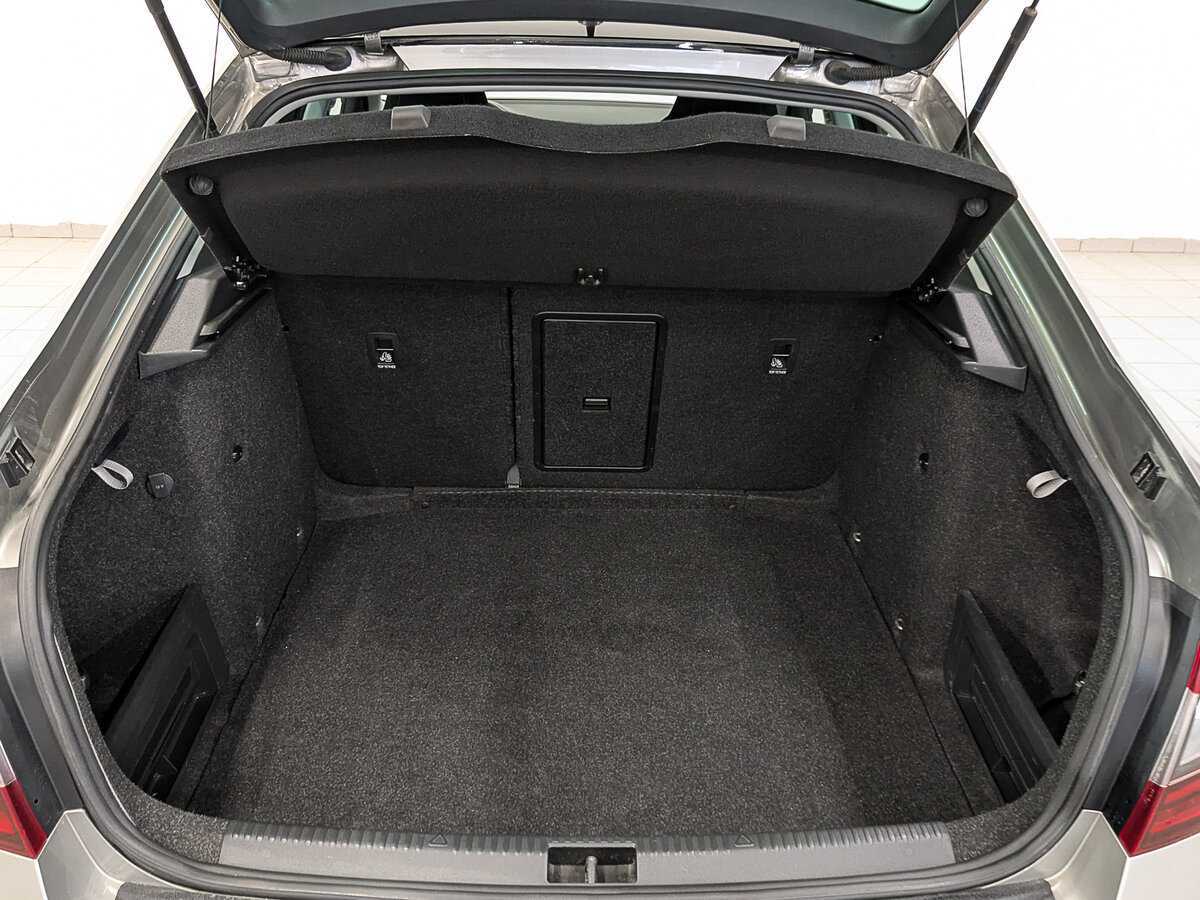 Купить Skoda Octavia с пробегом. Фото: #9