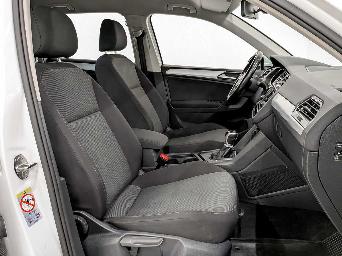 Купить Volkswagen Tiguan с пробегом. Фото: #21