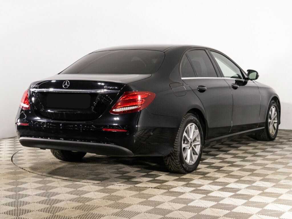 Купить Mercedes-Benz E-Класс с пробегом. Фото: #4