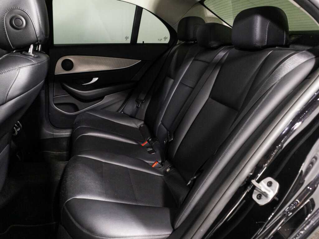 Купить Mercedes-Benz E-Класс с пробегом. Фото: #9