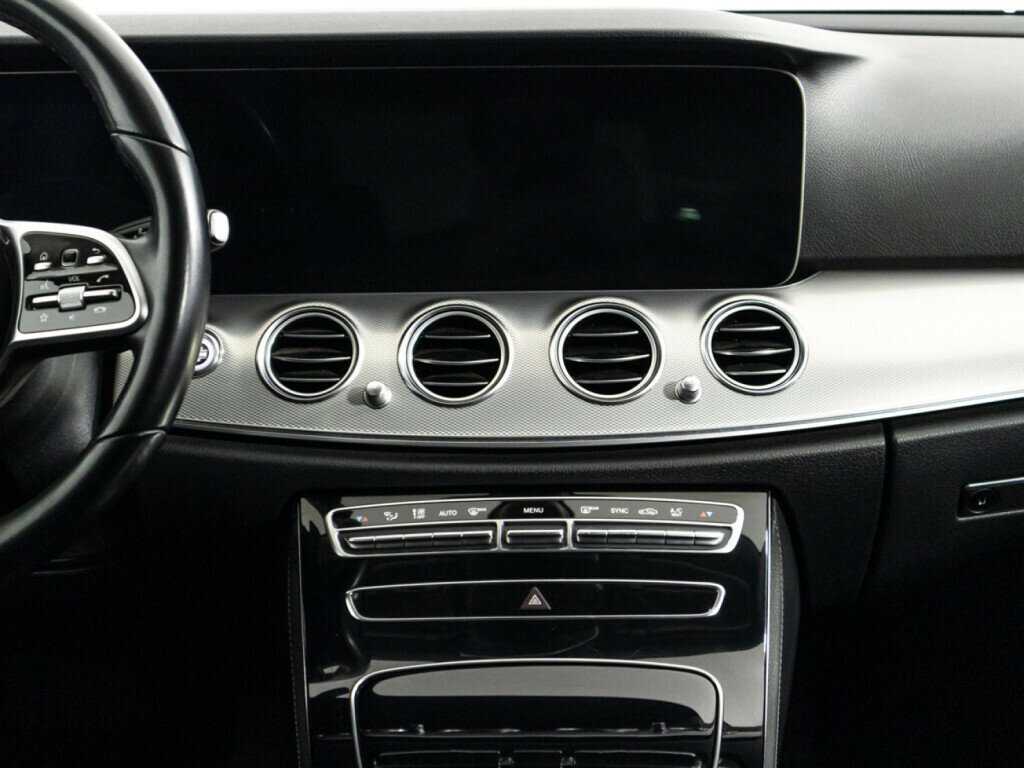 Купить Mercedes-Benz E-Класс с пробегом. Фото: #13