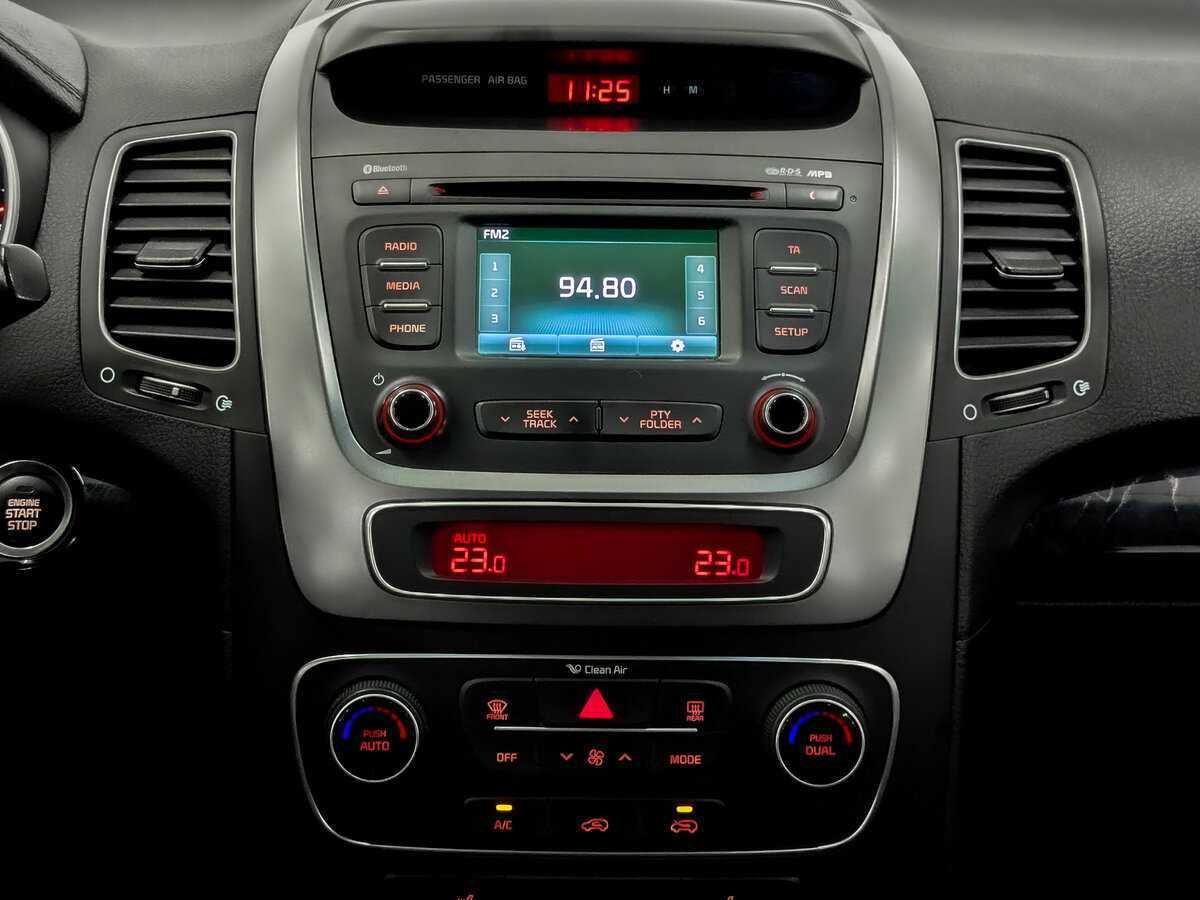 Купить Kia Sorento с пробегом. Фото: #14