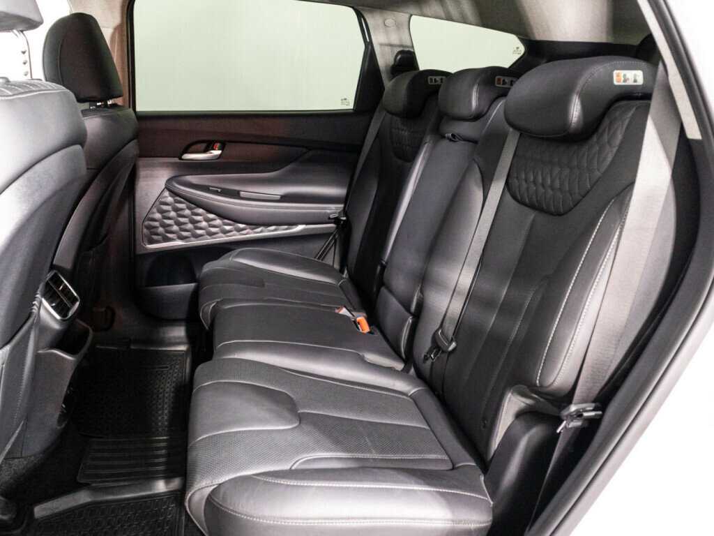 Купить Hyundai Santa Fe с пробегом. Фото: #9