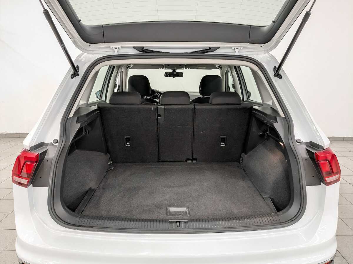 Купить Volkswagen Tiguan с пробегом. Фото: #9