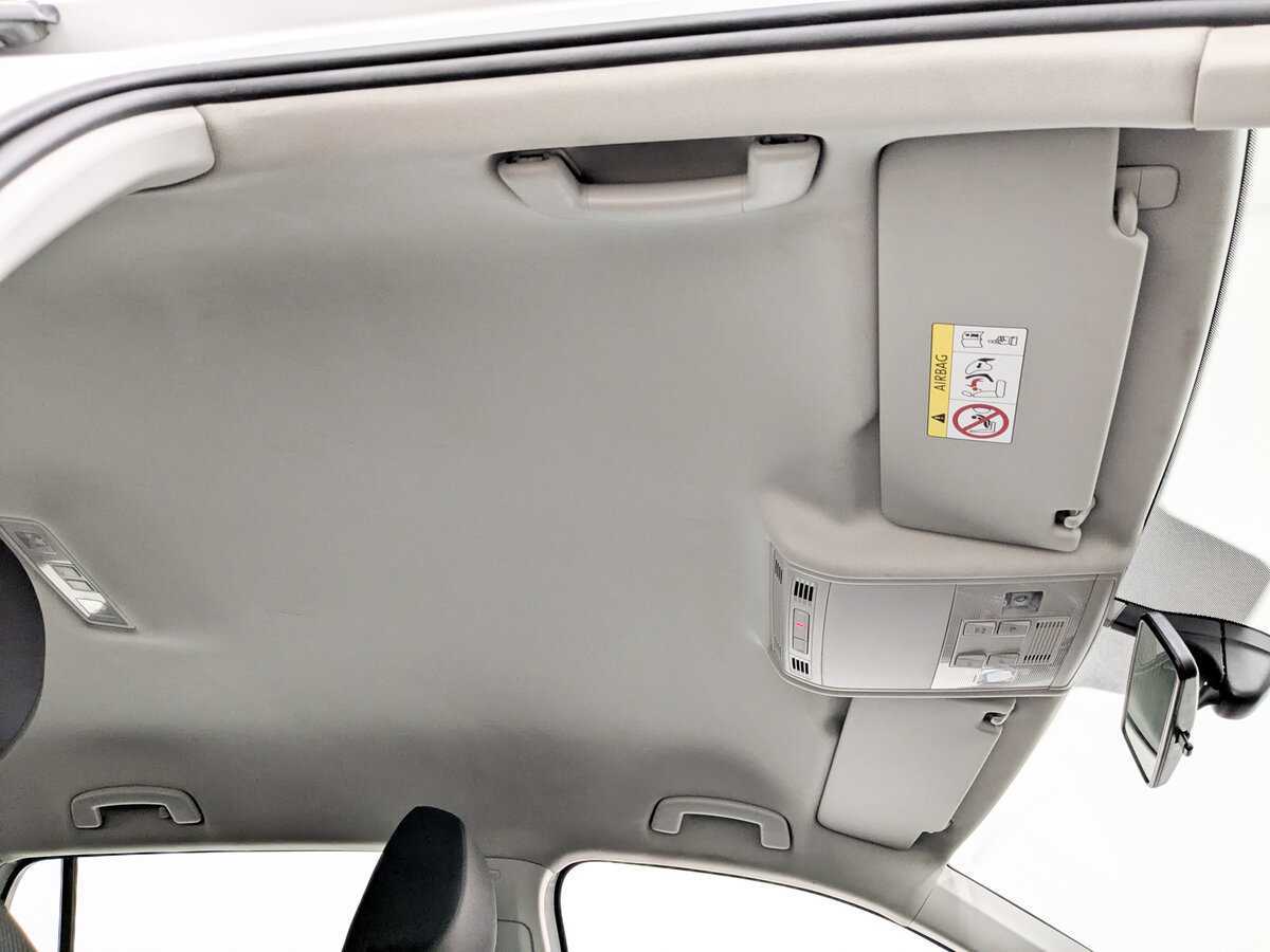 Купить Volkswagen Tiguan с пробегом. Фото: #21