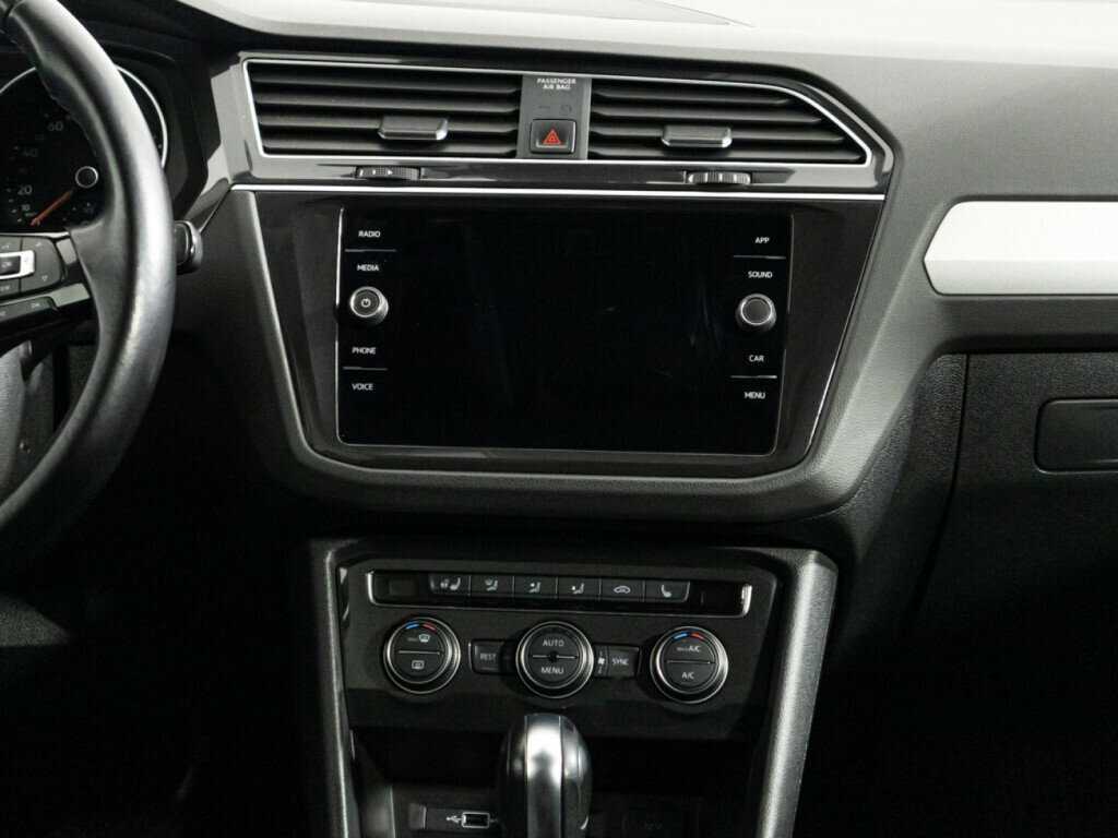 Купить Volkswagen Tiguan с пробегом. Фото: #13