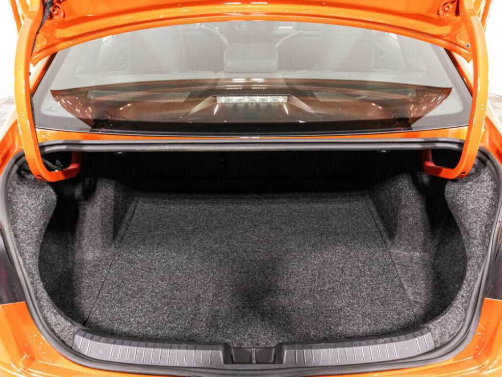 Купить Volkswagen Jetta с пробегом. Фото: #14