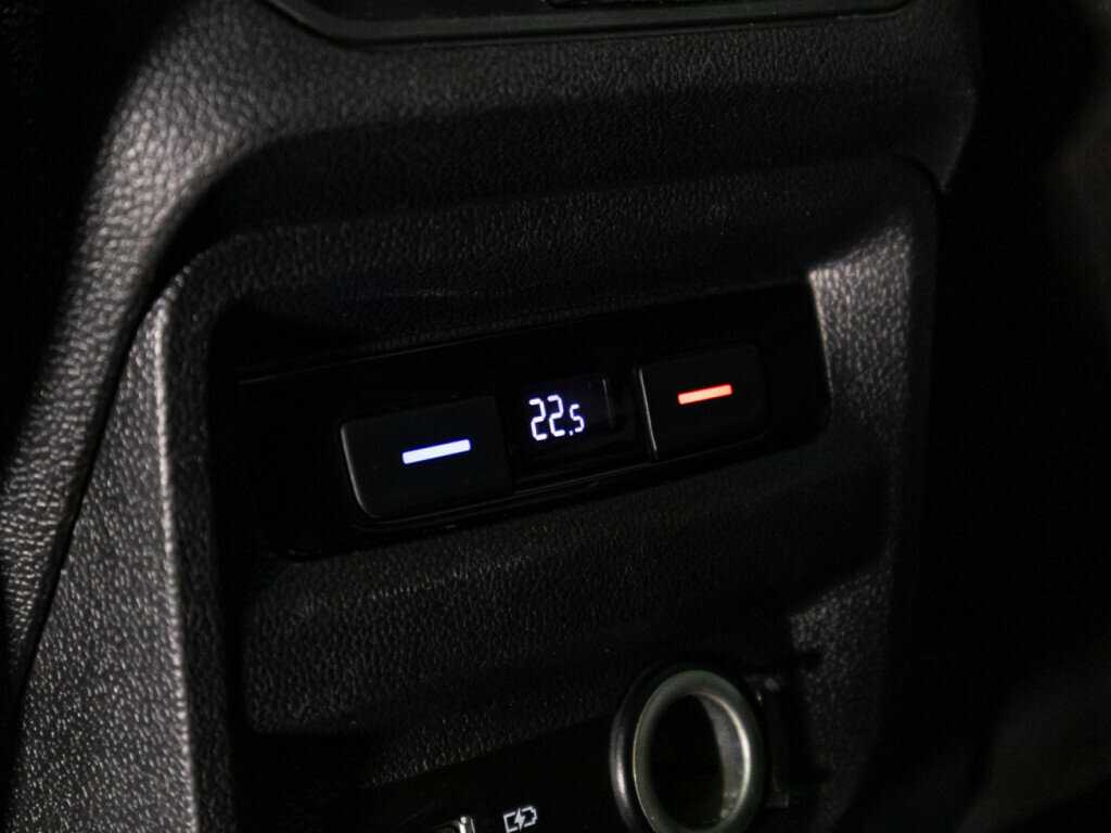 Купить Volkswagen Tiguan с пробегом. Фото: #18