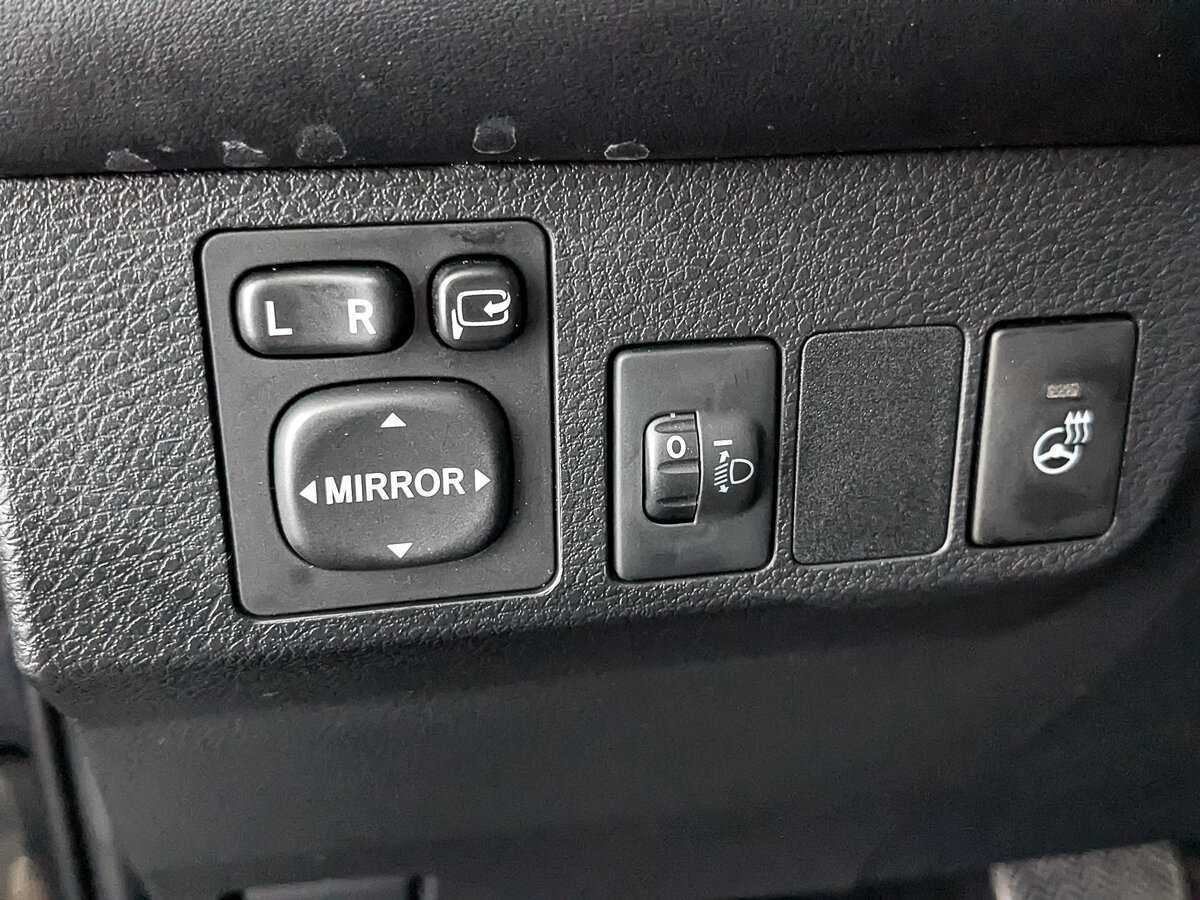 Купить Toyota RAV4 с пробегом. Фото: #27