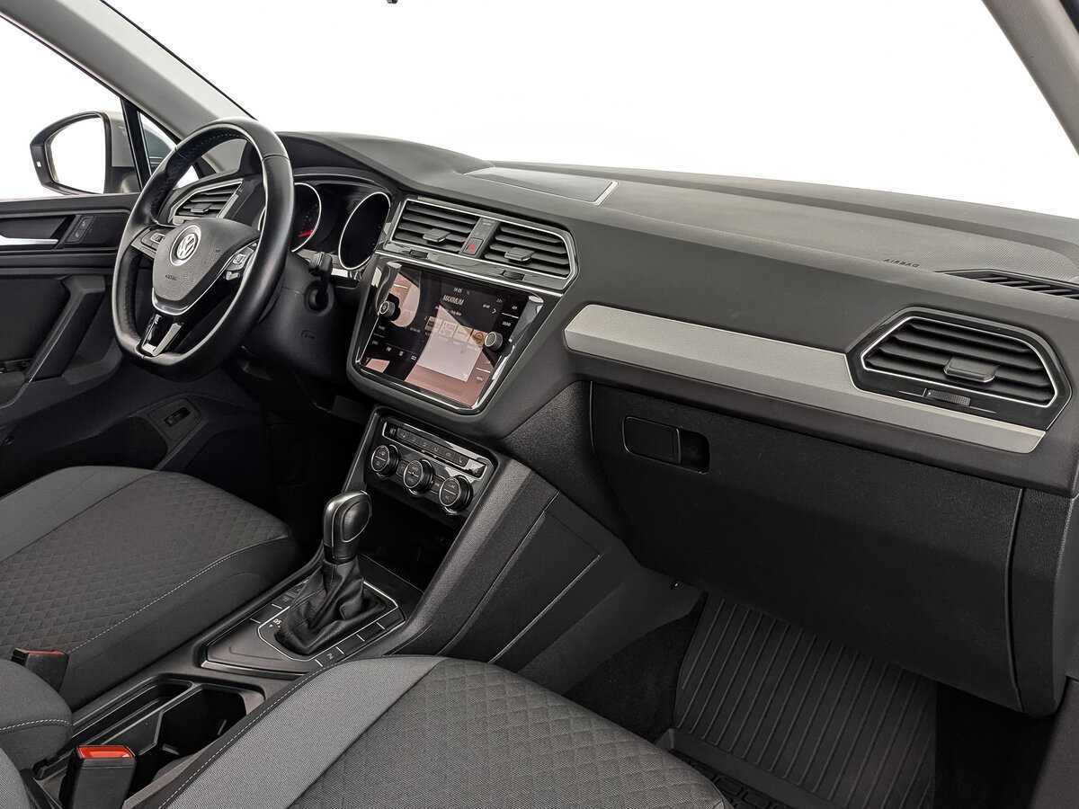 Купить Volkswagen Tiguan с пробегом. Фото: #12