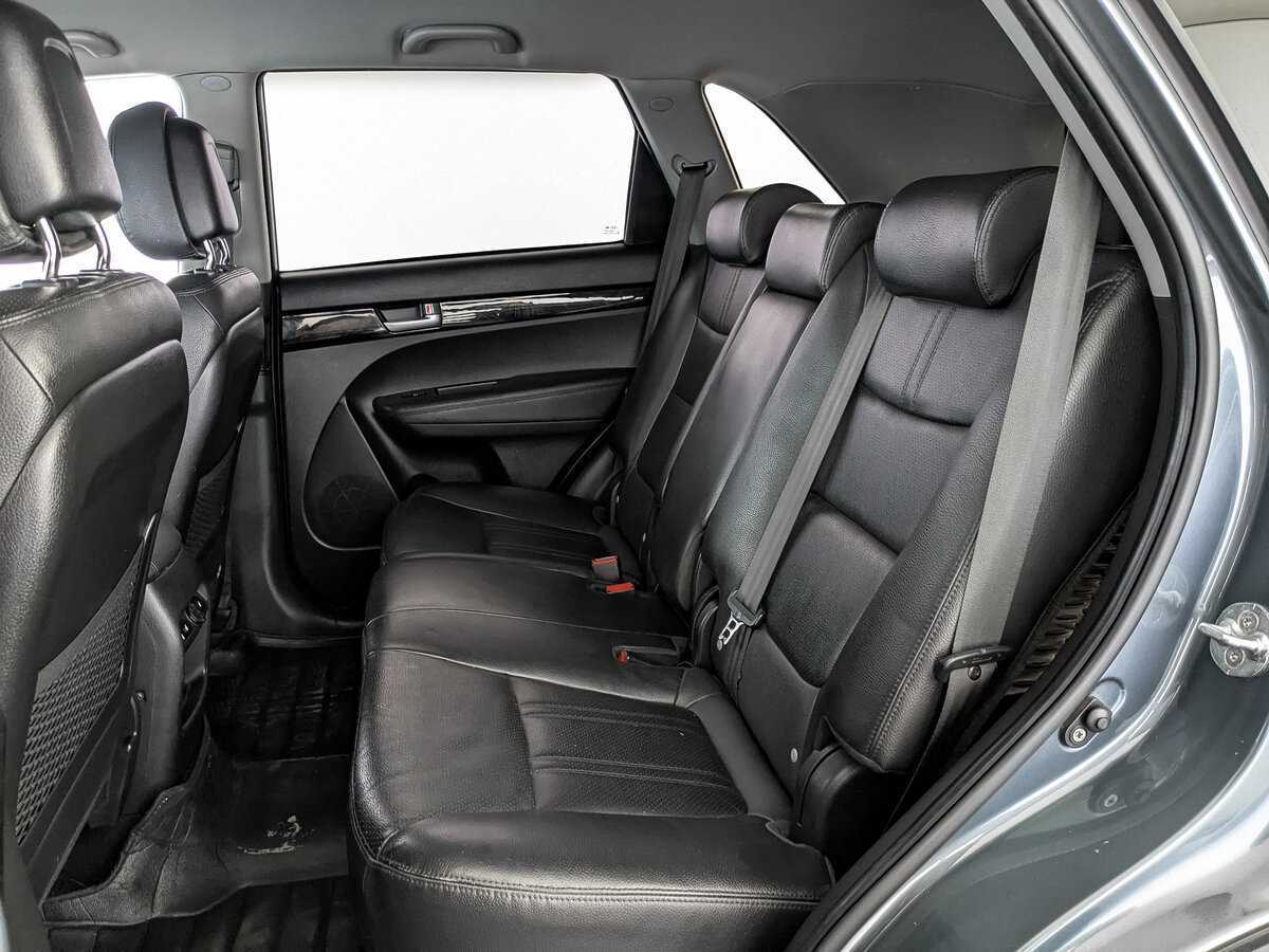 Купить Kia Sorento с пробегом. Фото: #17