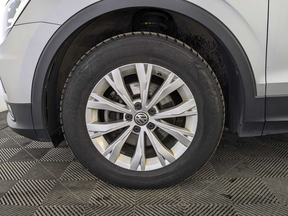 Купить Volkswagen Tiguan с пробегом. Фото: #11