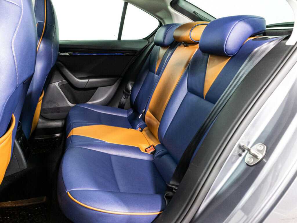 Купить Skoda Octavia с пробегом. Фото: #9