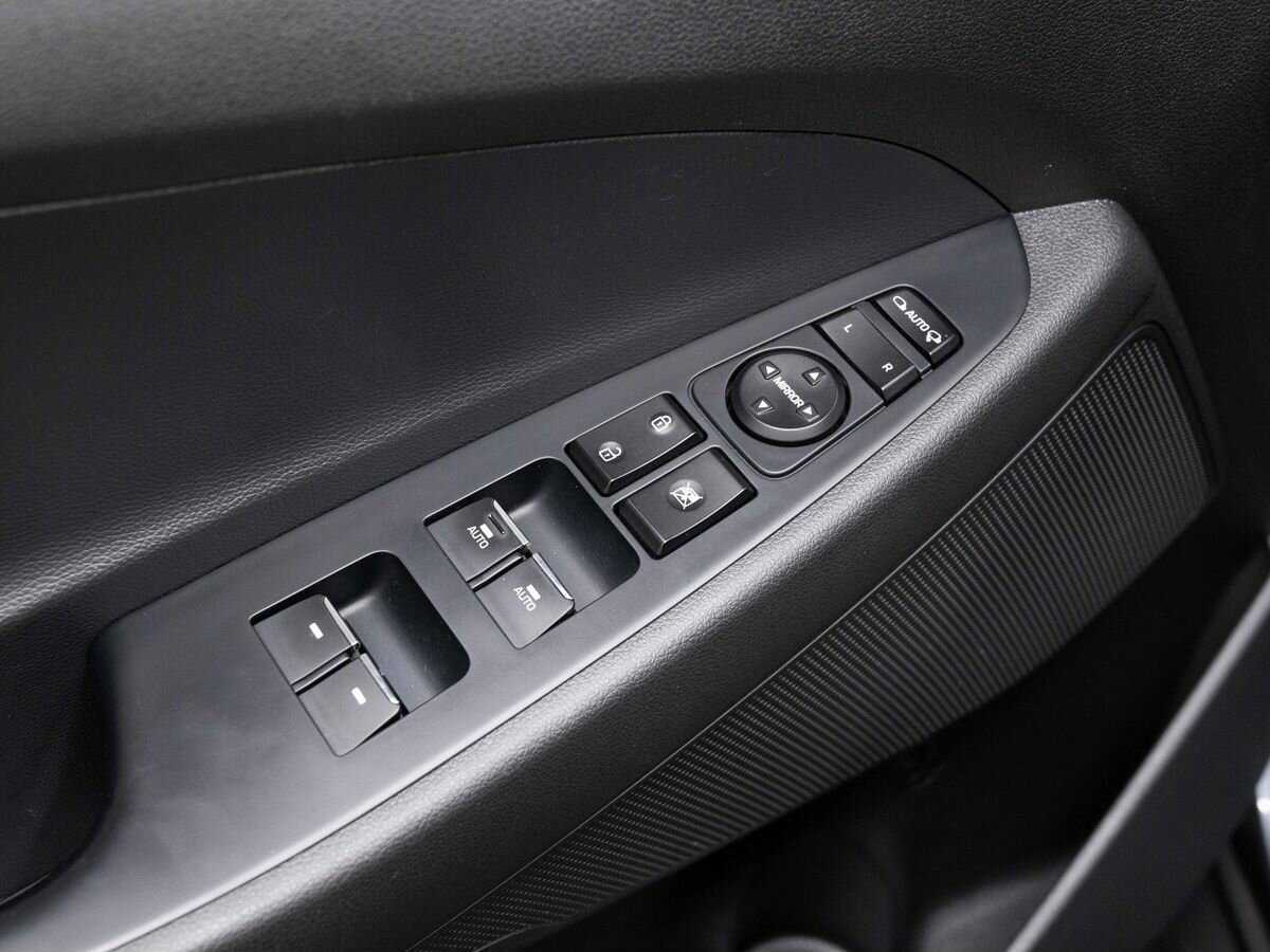 Купить Hyundai Tucson с пробегом. Фото: #24