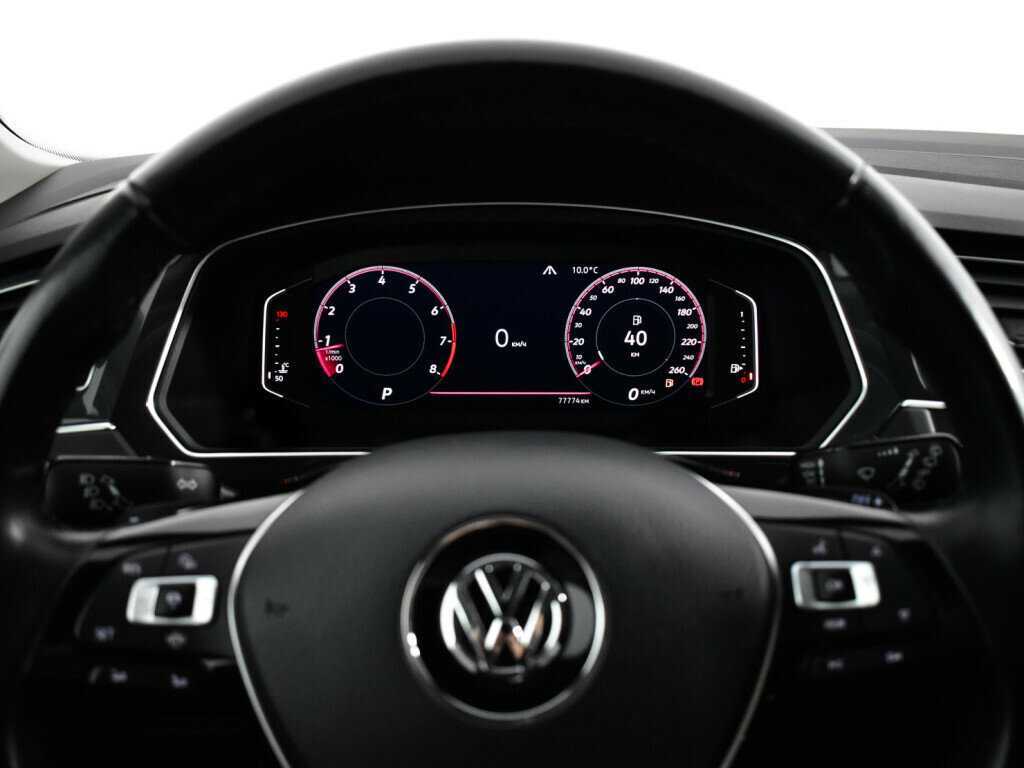 Купить Volkswagen Tiguan с пробегом. Фото: #10