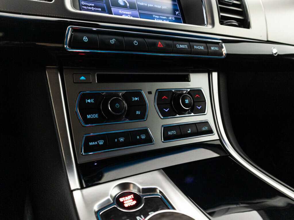 Купить Jaguar XF с пробегом. Фото: #16