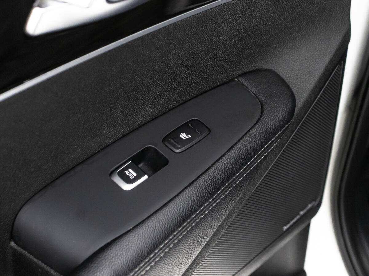 Купить Kia Sorento с пробегом. Фото: #24