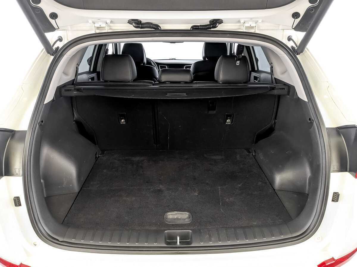 Купить Hyundai Tucson с пробегом. Фото: #9