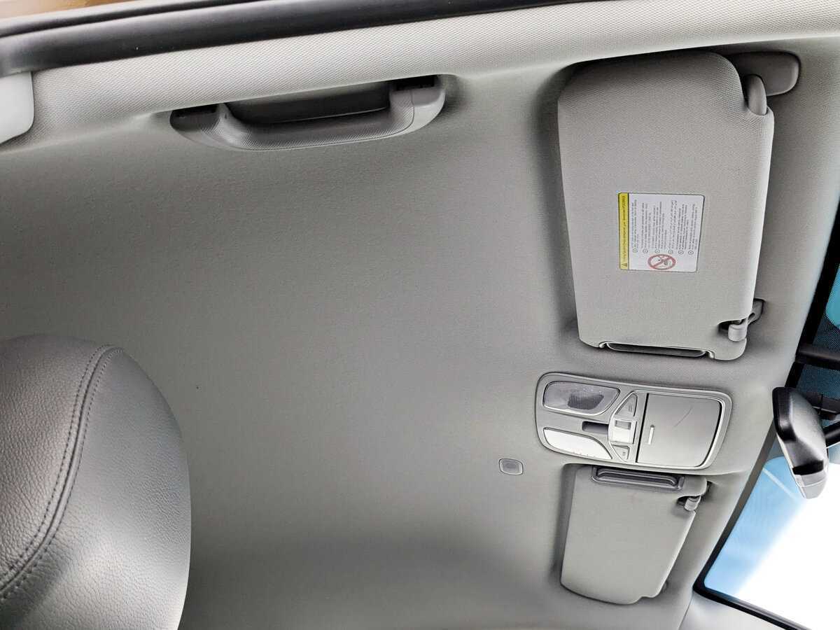 Купить Kia Sorento с пробегом. Фото: #21