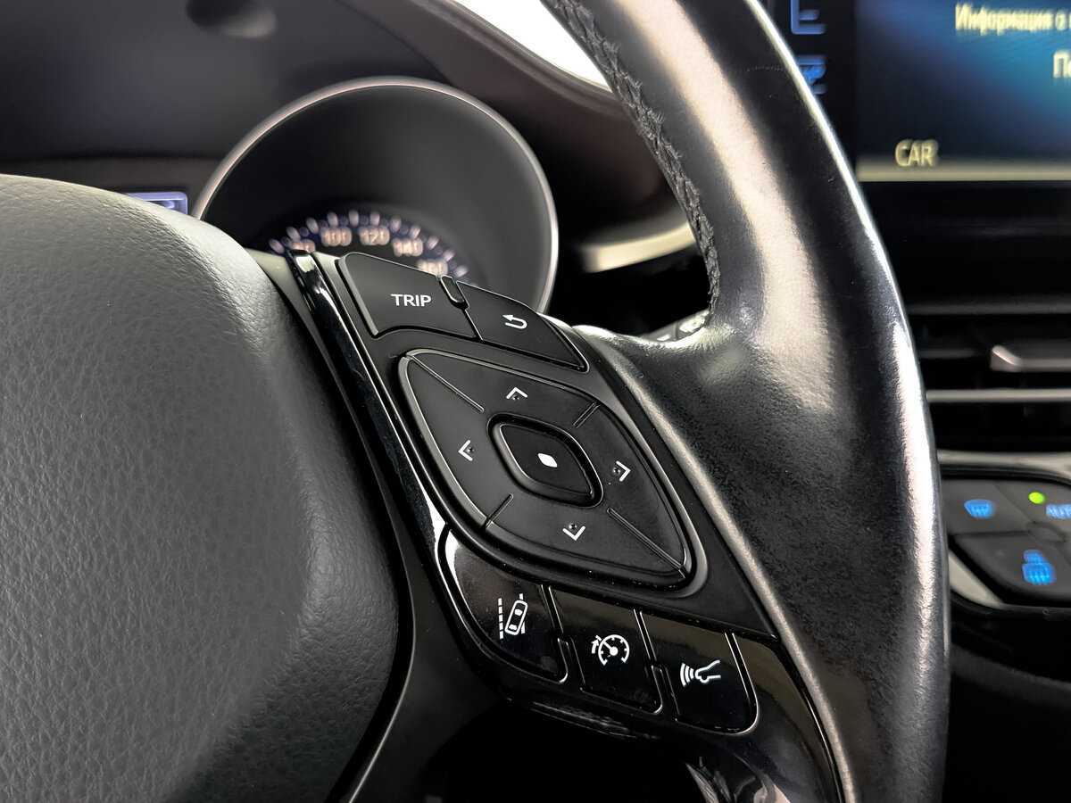 Купить Toyota C-HR с пробегом. Фото: #26