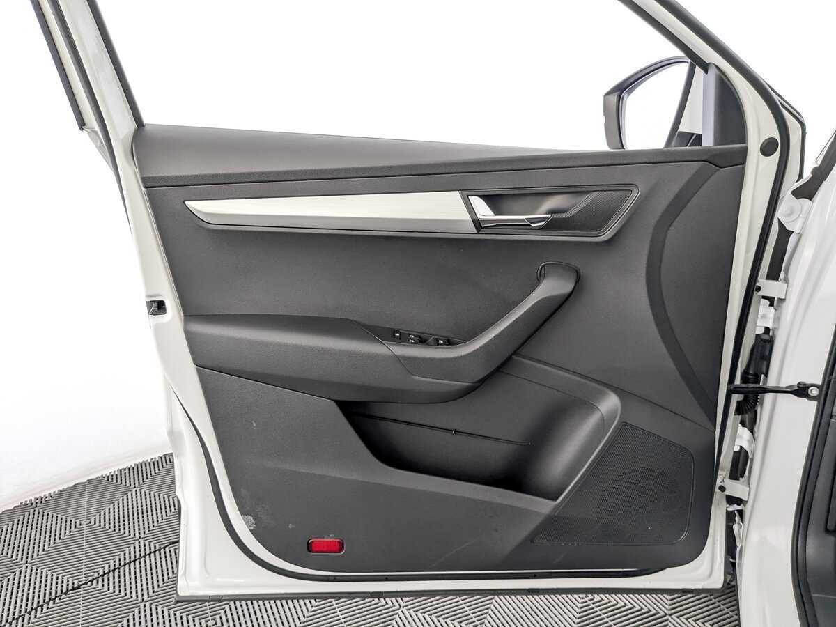 Купить Skoda Karoq с пробегом. Фото: #18