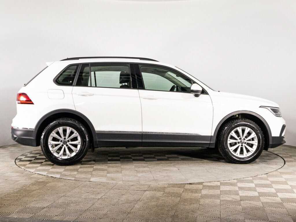 Купить Volkswagen Tiguan с пробегом. Фото: #3