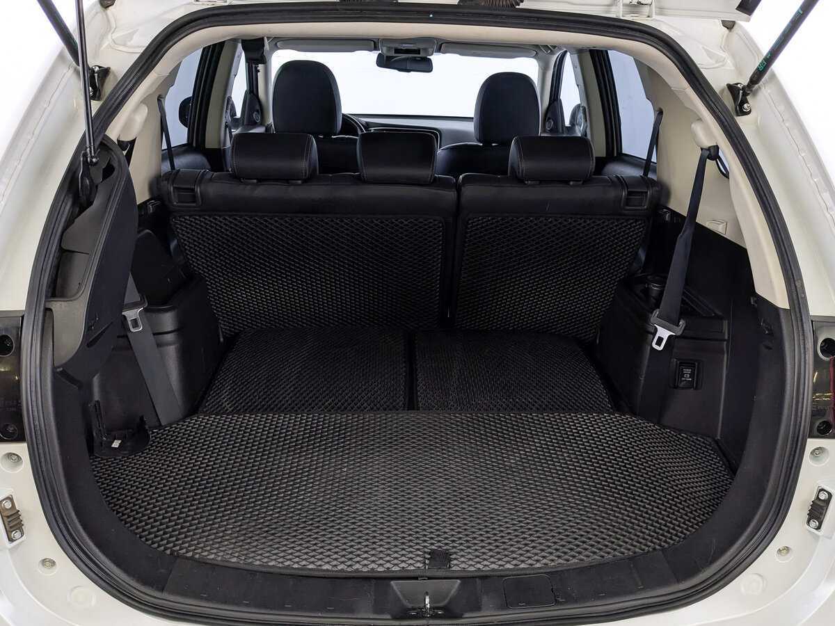 Купить Mitsubishi Outlander с пробегом. Фото: #9