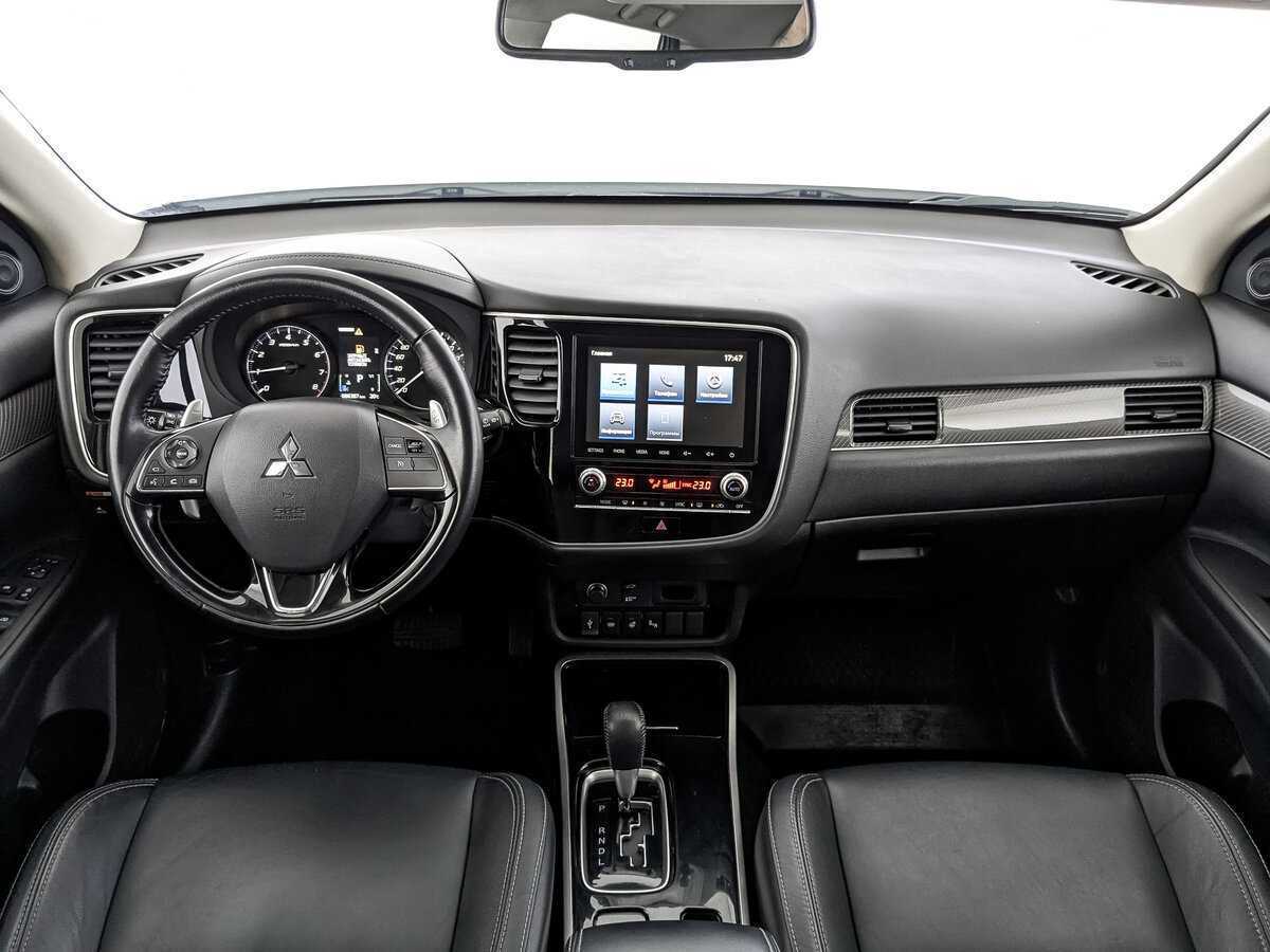 Купить Mitsubishi Outlander с пробегом. Фото: #11