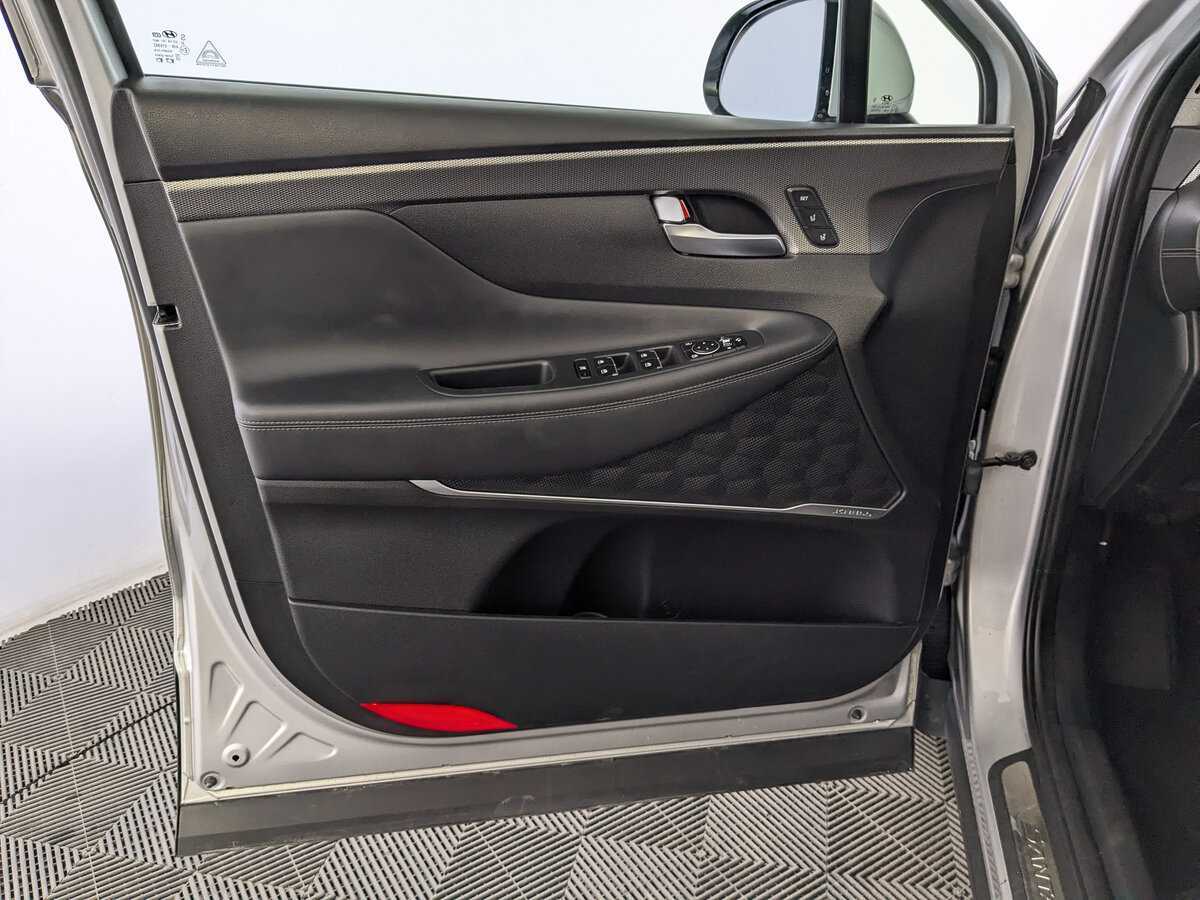 Купить Hyundai Santa Fe с пробегом. Фото: #17