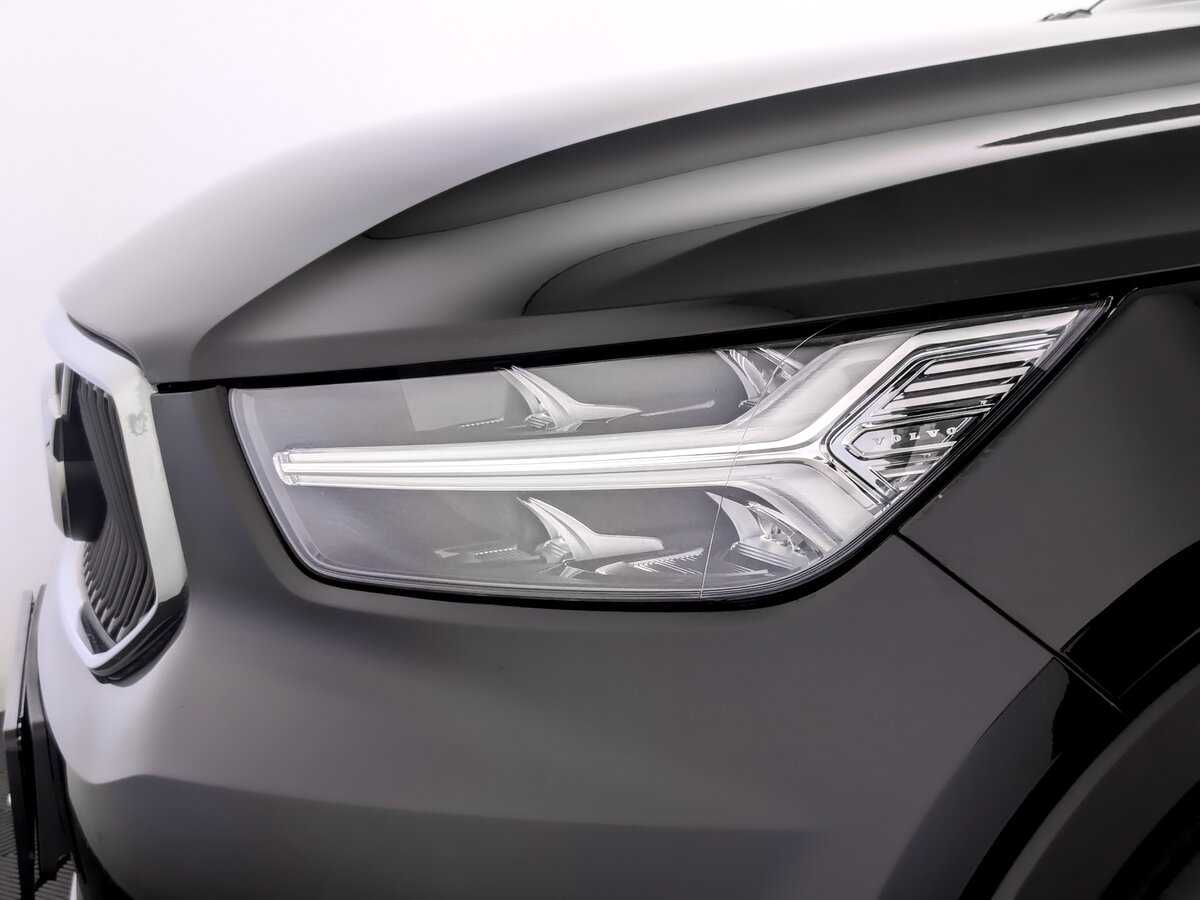 Купить Volvo XC40 с пробегом. Фото: #18