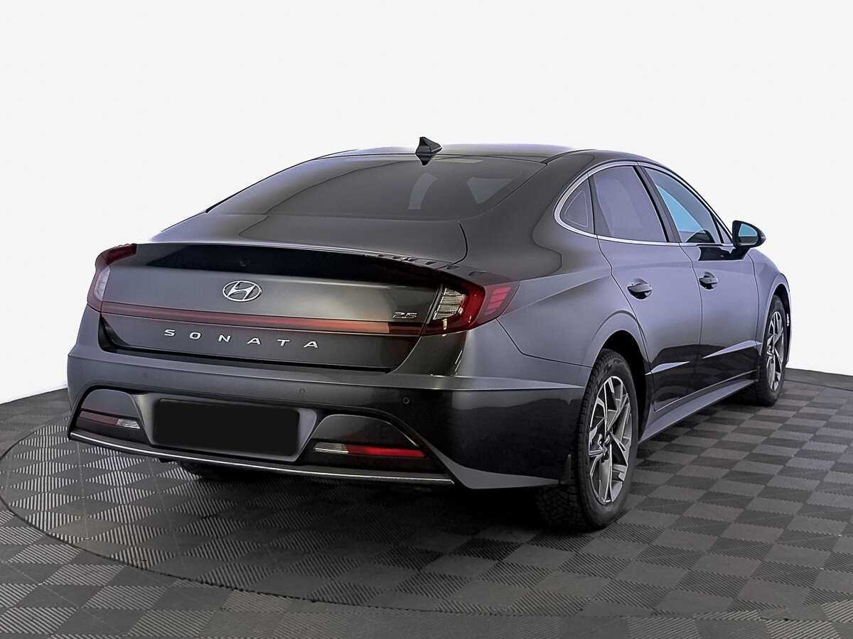 Купить Hyundai Sonata с пробегом. Фото: #4