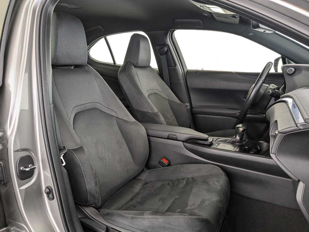 Купить Lexus UX с пробегом. Фото: #22