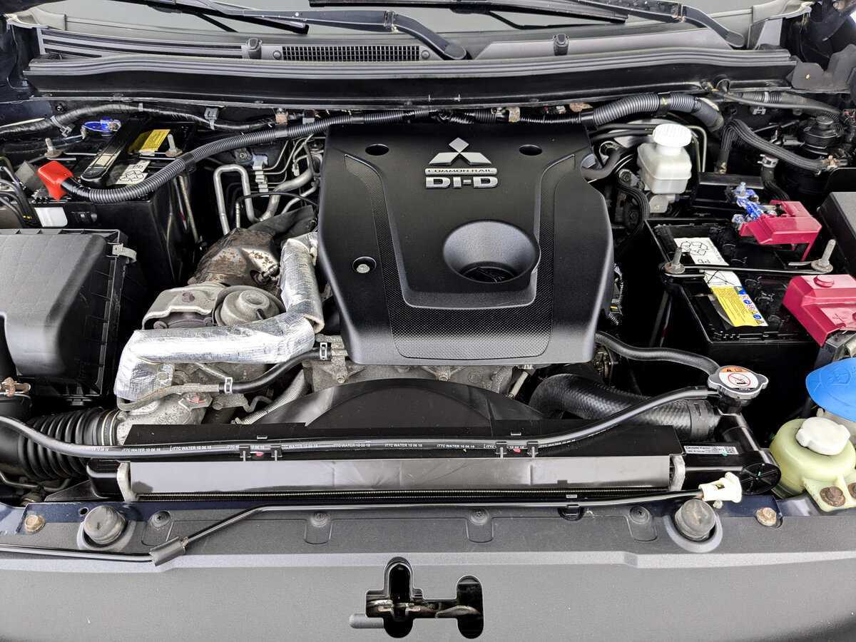 Купить Mitsubishi Pajero Sport с пробегом. Фото: #6