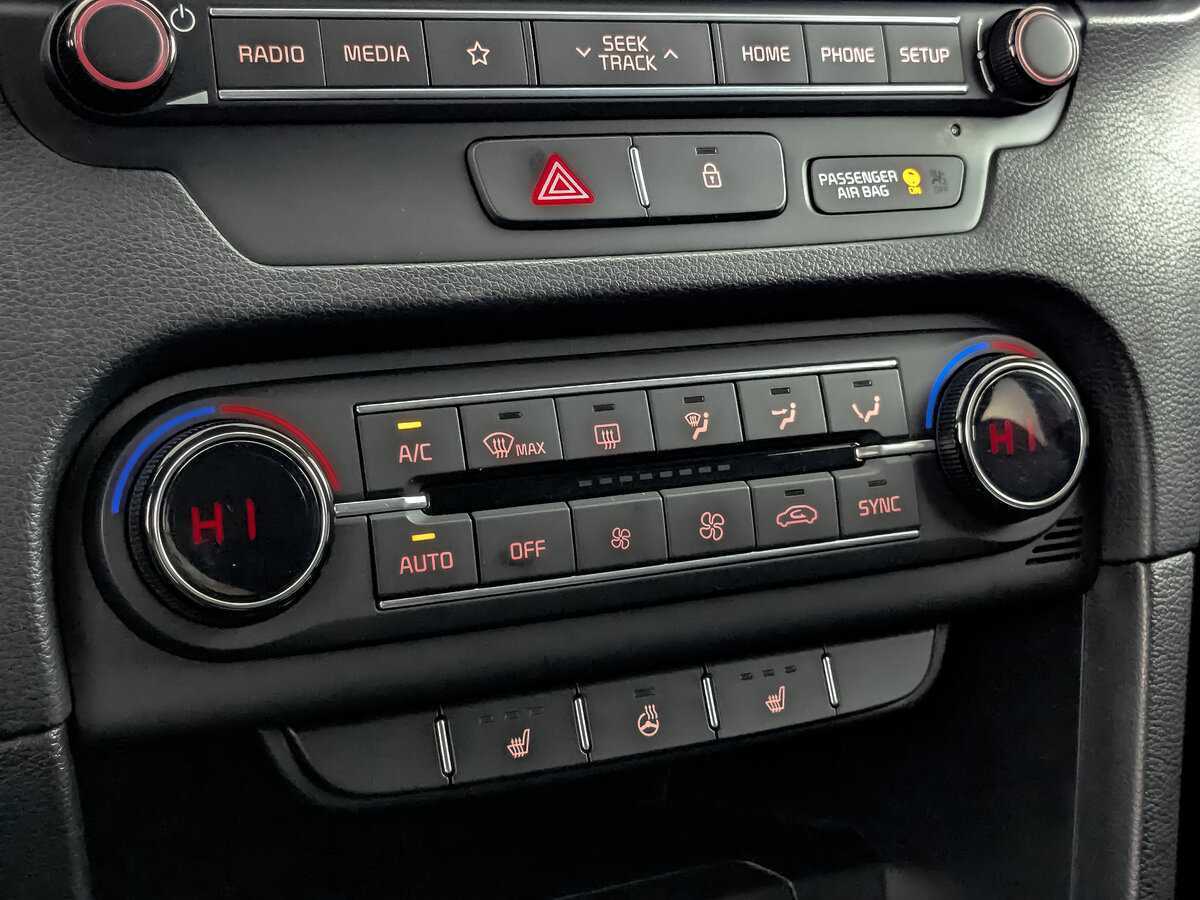 Купить Kia Ceed с пробегом. Фото: #18