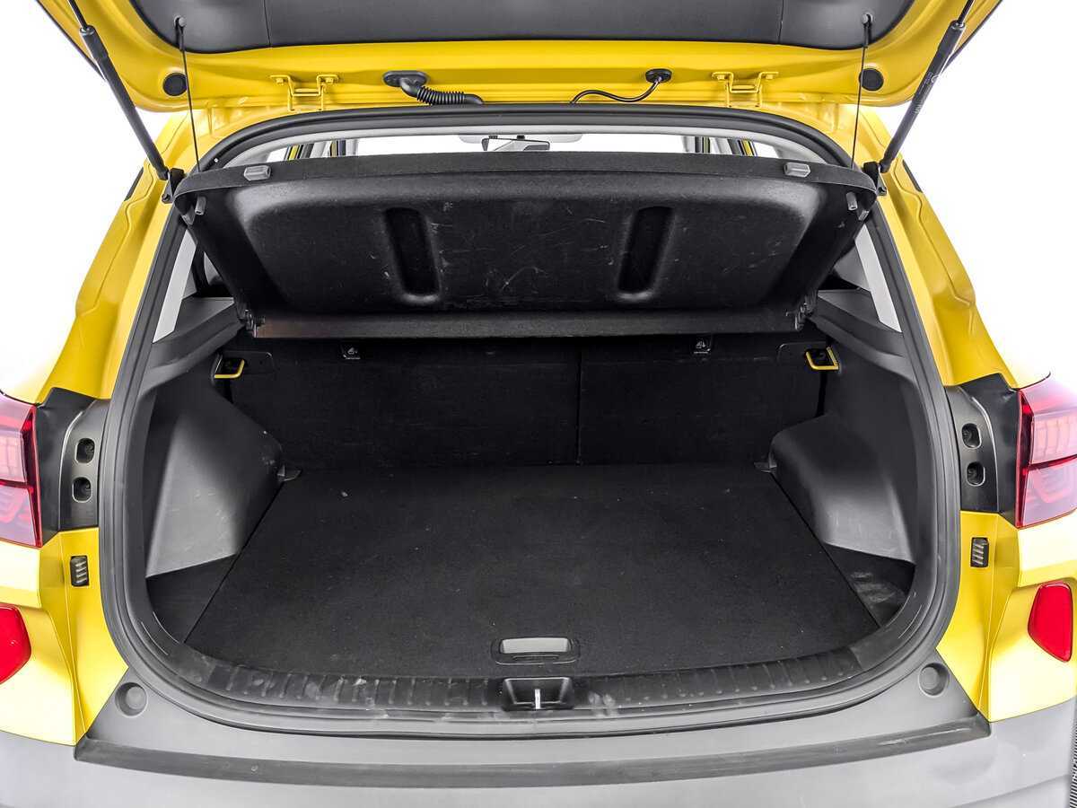 Купить Kia Seltos с пробегом. Фото: #9