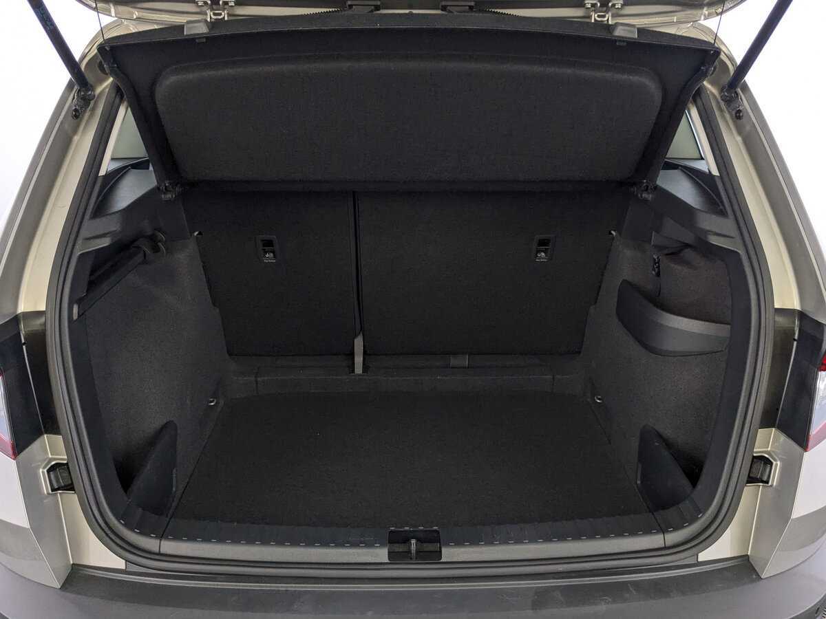 Купить Skoda Karoq с пробегом. Фото: #9