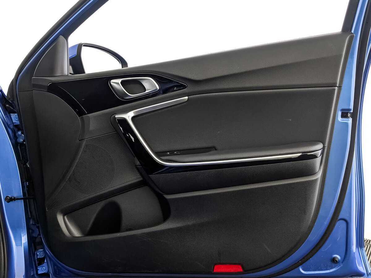 Купить Kia Ceed с пробегом. Фото: #24