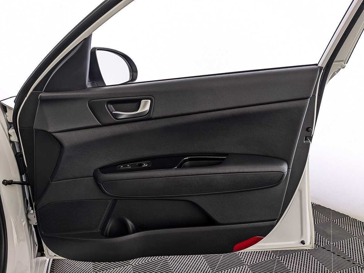 Купить Kia Optima с пробегом. Фото: #23