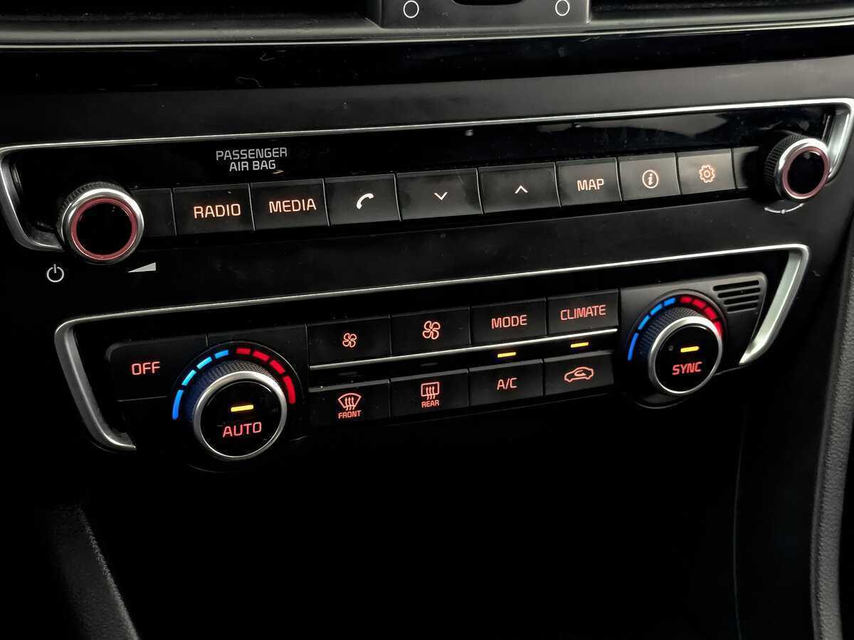 Купить Kia Optima с пробегом. Фото: #20