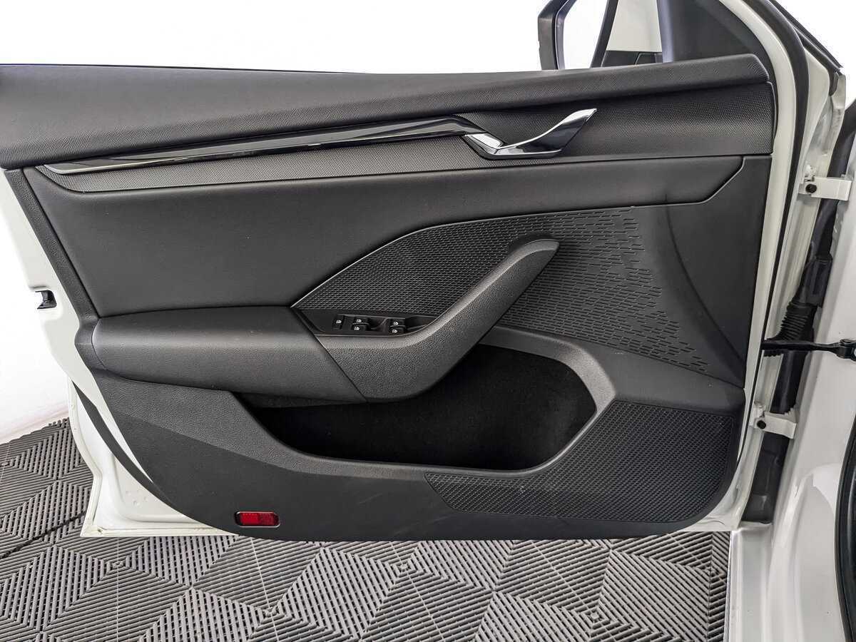 Купить Skoda Octavia с пробегом. Фото: #18