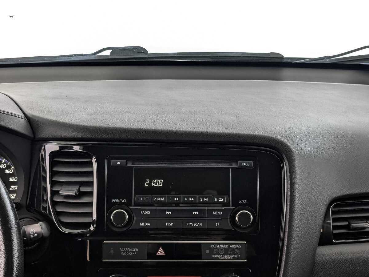 Купить Mitsubishi Outlander с пробегом. Фото: #16