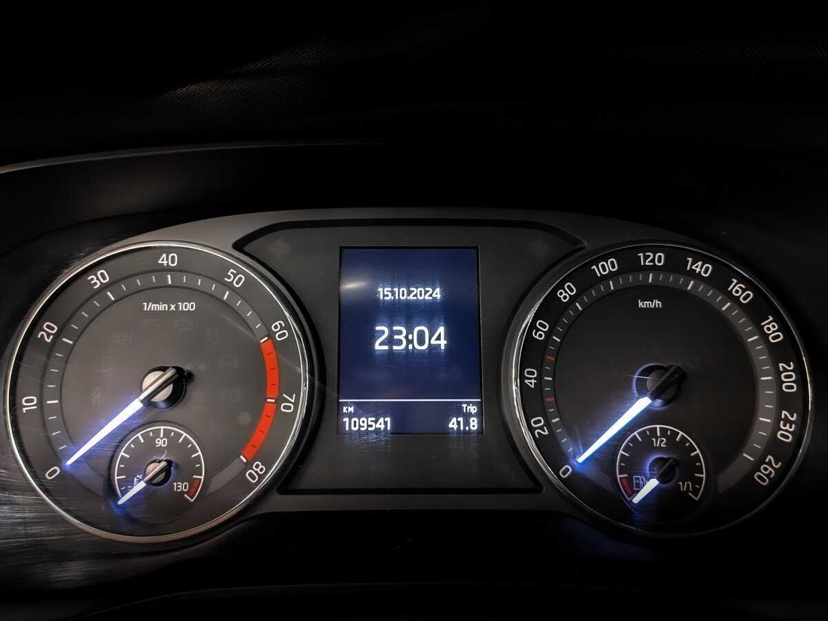 Купить Skoda Octavia с пробегом. Фото: #12