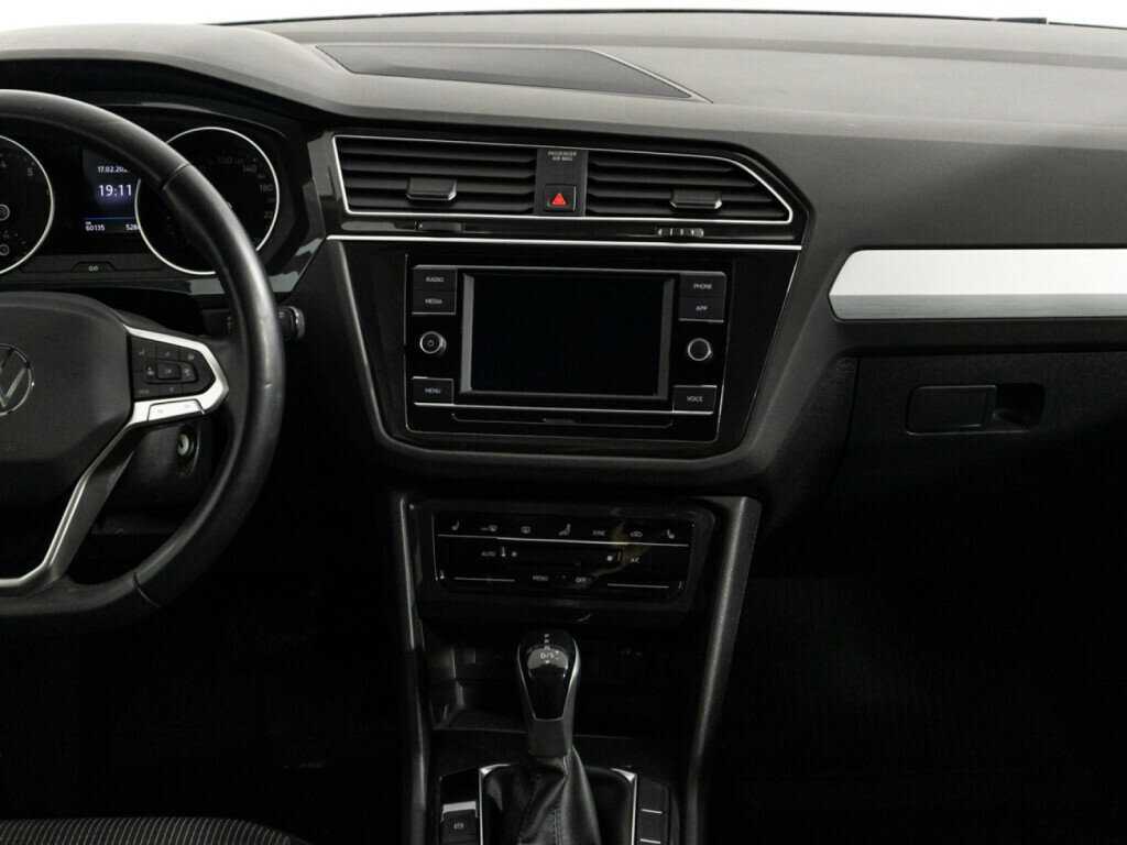 Купить Volkswagen Tiguan с пробегом. Фото: #13