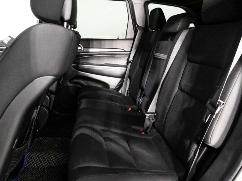 Купить Jeep Grand Cherokee с пробегом. Фото: #9