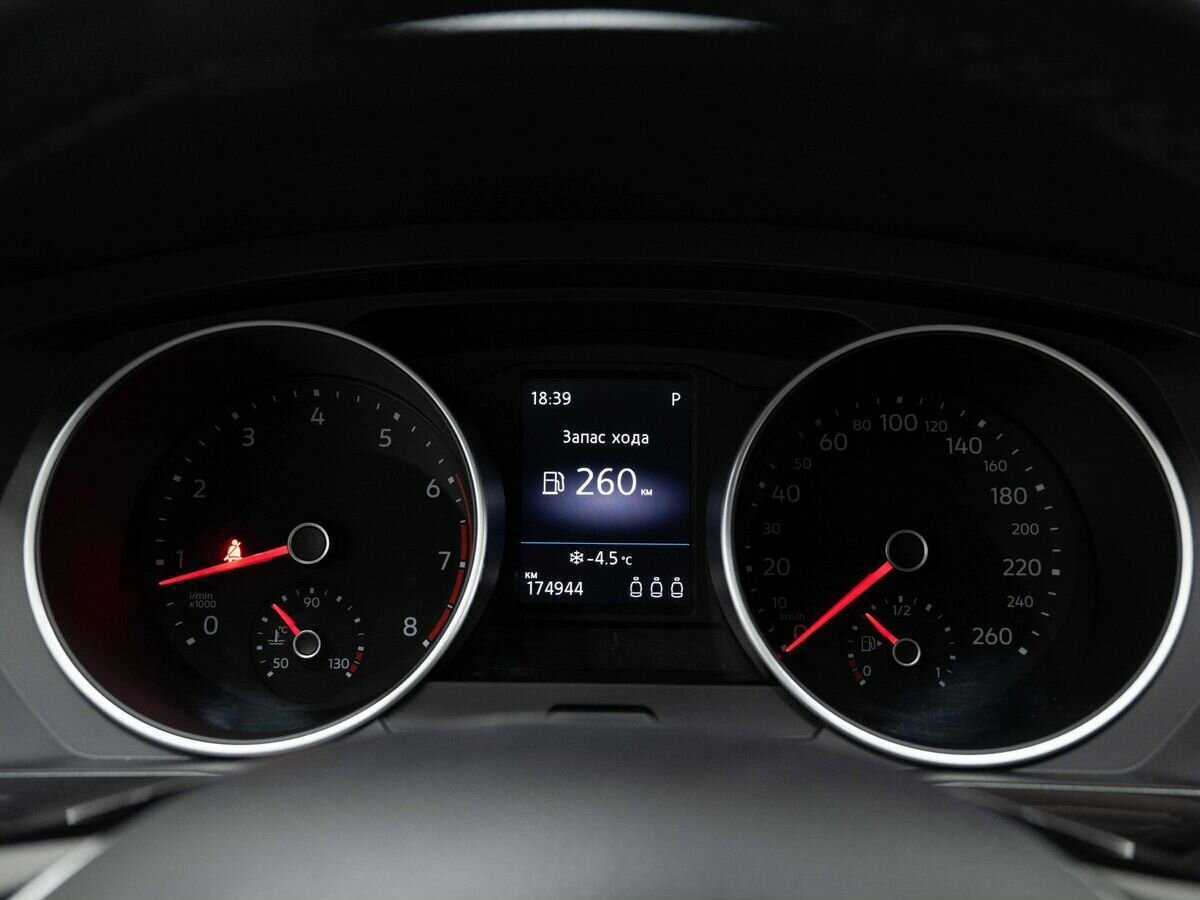 Купить Volkswagen Tiguan с пробегом. Фото: #17