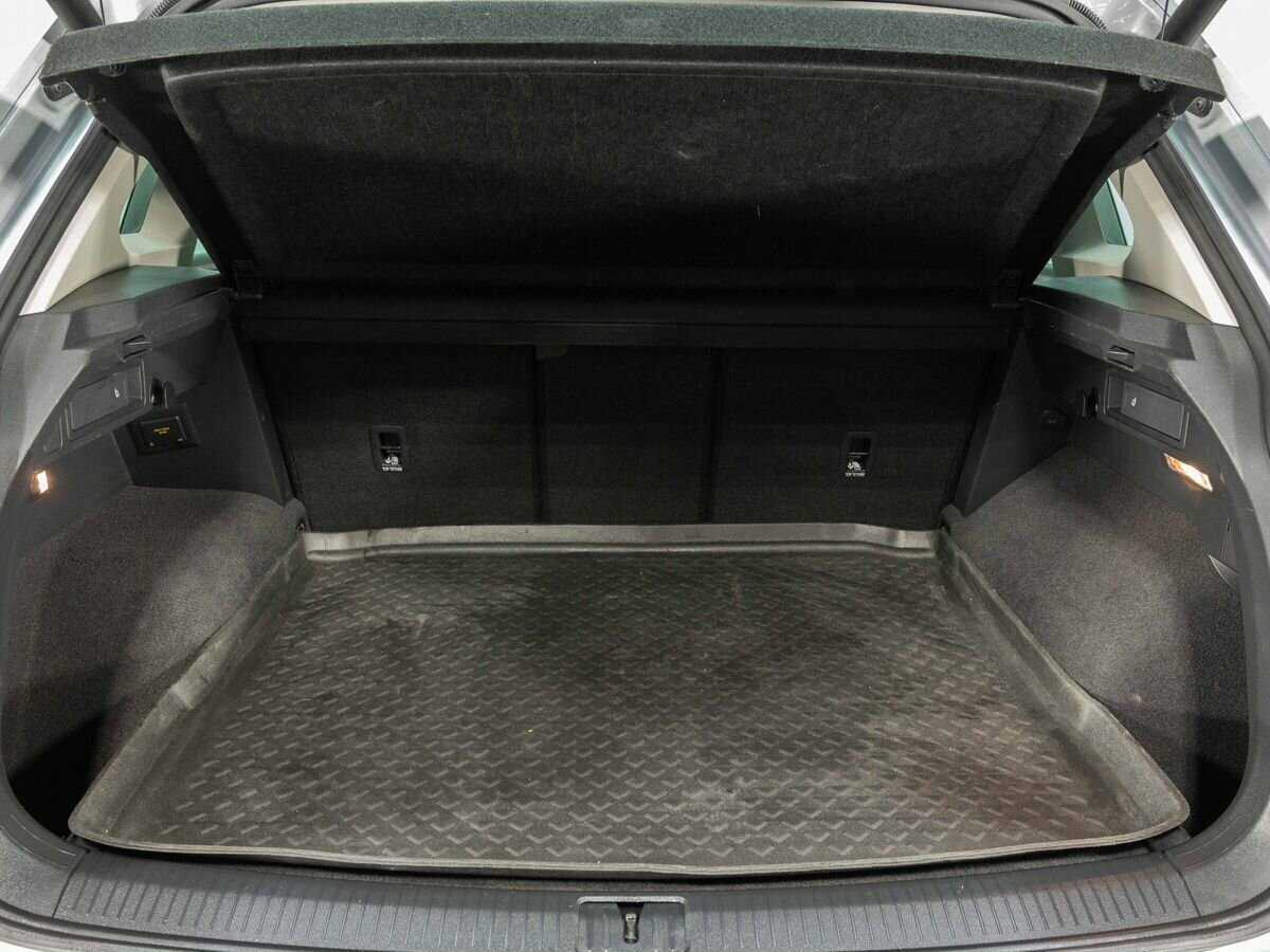 Купить Volkswagen Tiguan с пробегом. Фото: #26