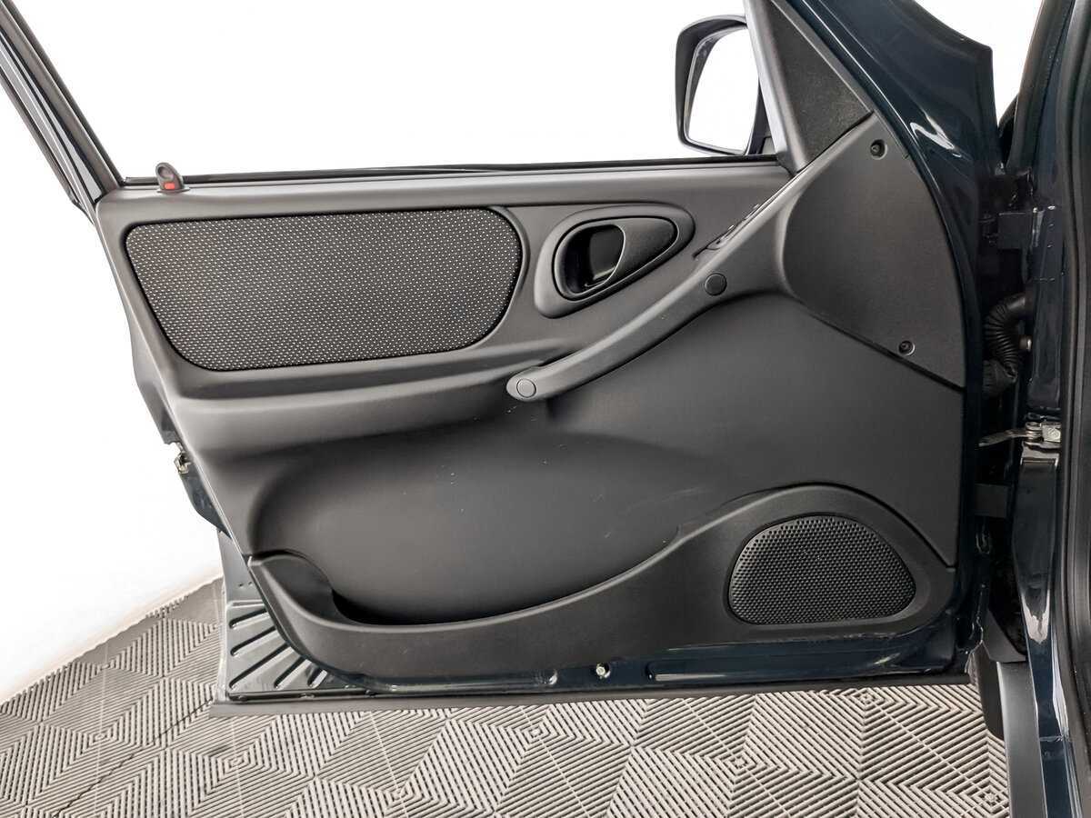 Купить Lada (ВАЗ) Niva с пробегом. Фото: #16