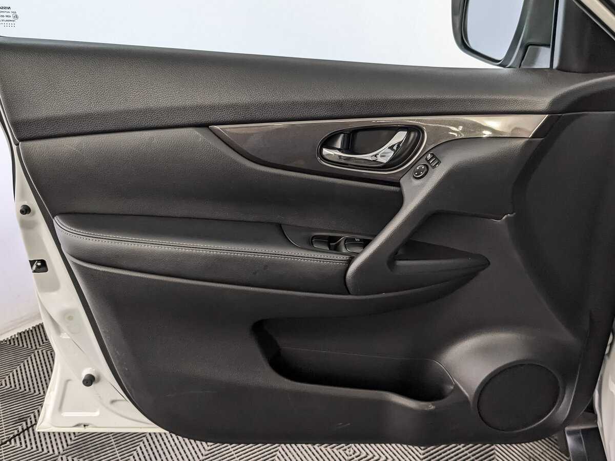 Купить Nissan X-Trail с пробегом. Фото: #18