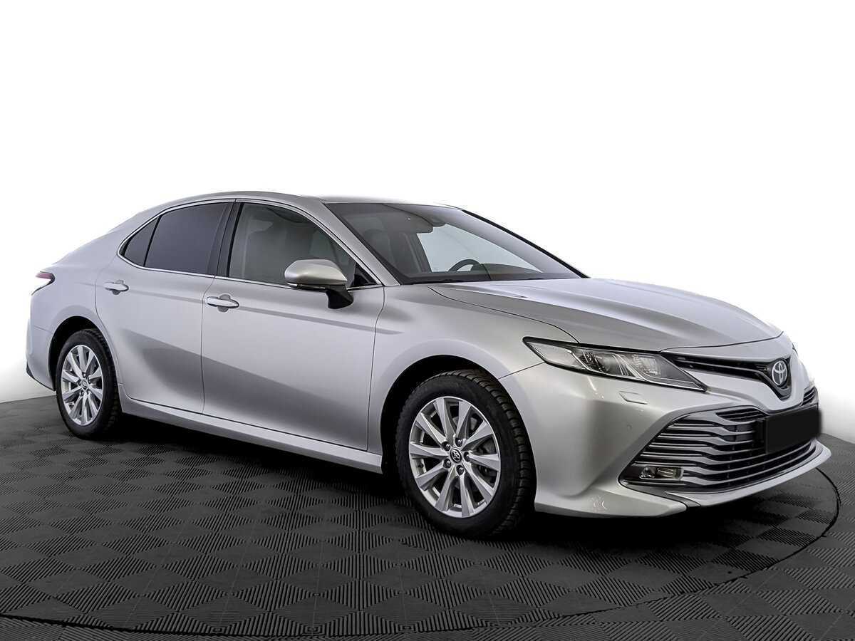 Купить Toyota Camry с пробегом. Фото: #2